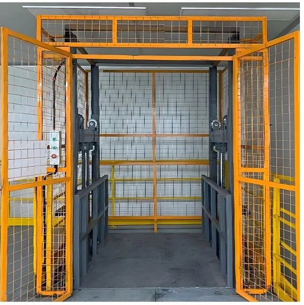 Goods Elevator in Nagarabhavi